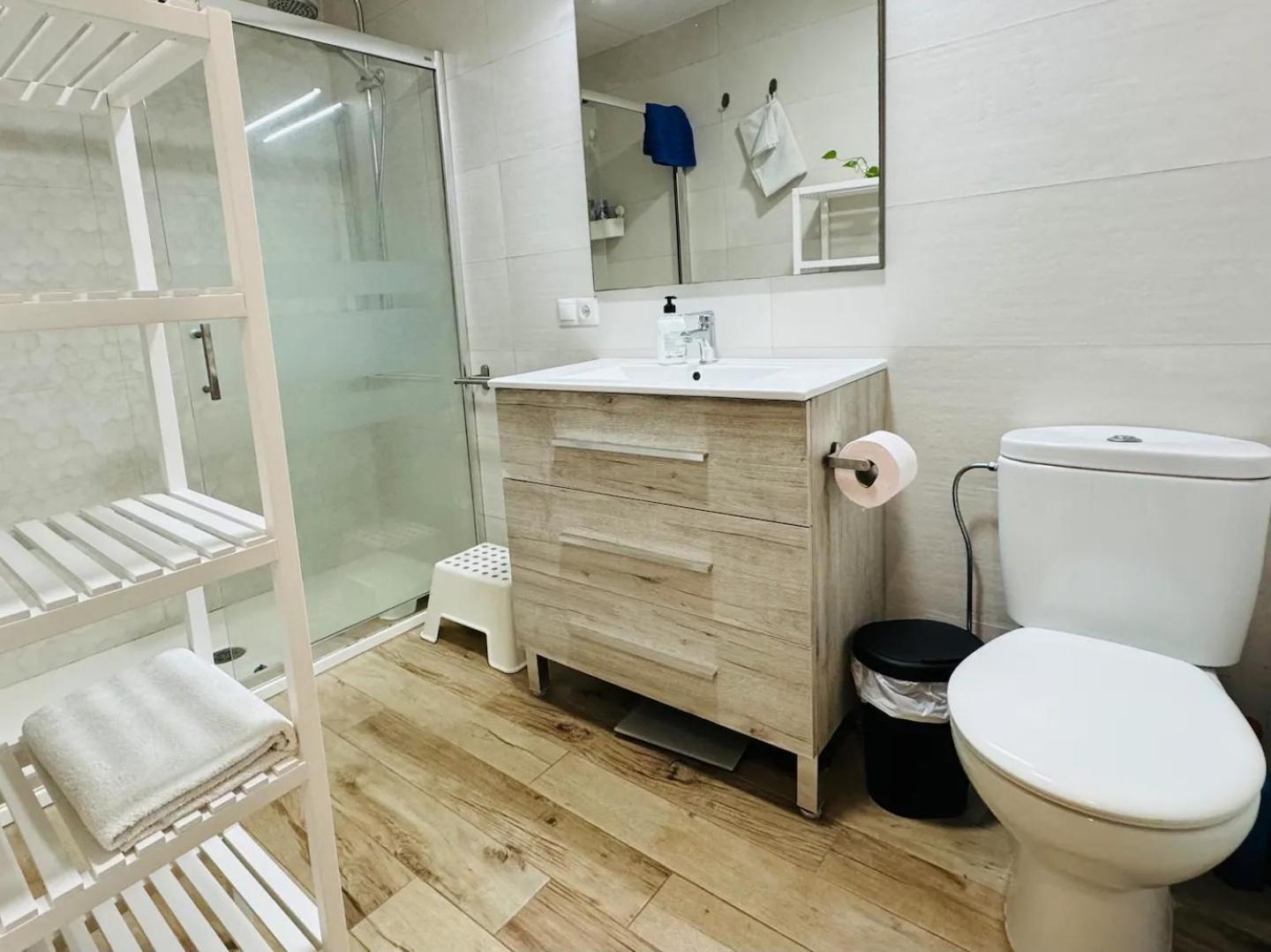 Alex Bed & Breakfast - Your Home Away Including Breakfast - In A Real Home Фуенхірола Номер фото